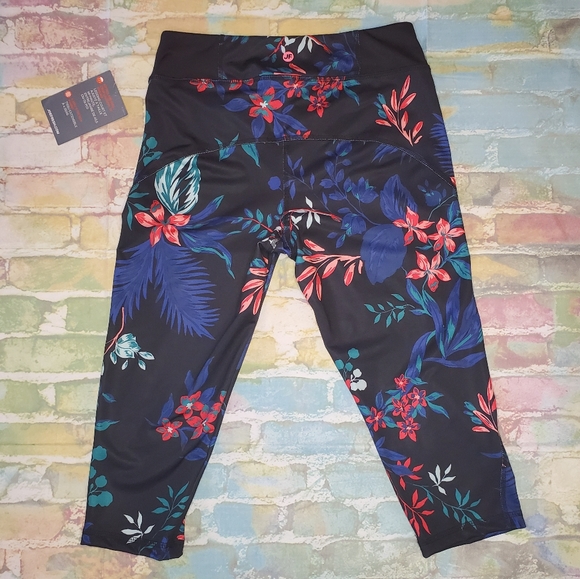 🎉3/$39 🆕️JOE FRESH Floral Crop Leggings - Picture 2 of 7